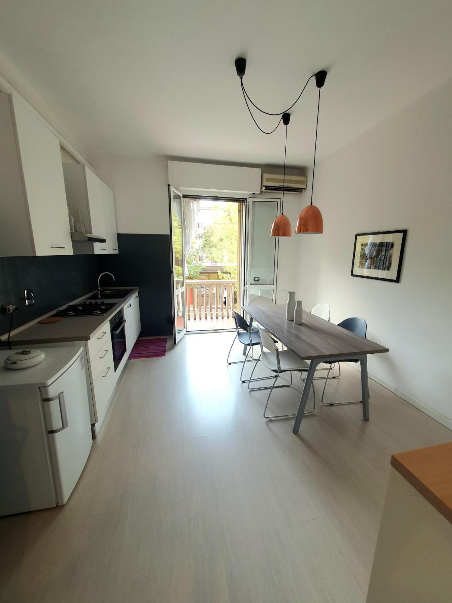 Spacious Three-Room Apartment In Saragozza Bologna Exterior photo